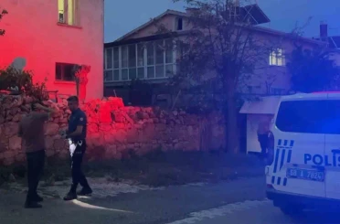 Tabancayla evine ateş açtı, kadın ve çocukları KADES çağrısı ile polis kurtardı 