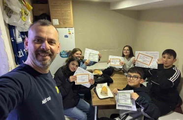 Takdir ve teşekkür belgesi getiren dönerle döndü 