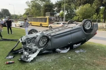Takla atan araçtan burunları kanamadan çıktılar 