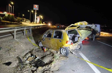 Takla atan otomobil hurdaya döndü: 1 ölü 