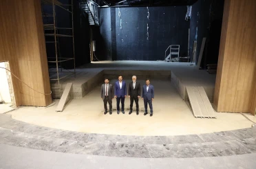 Tamer Karadağlı’dan Bağcılar’da açılacak tiyatro binası için "Süper" yorumu 
