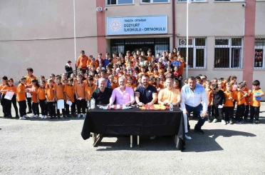 Tanju Çolak ve Hami Mandıralı öğrencilerle buluştu 