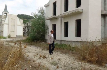 Tanju Özcan’dan Burj Al Babas çıkışı: "Ya bu yatırımı TOKİ tamamlasın ya da verin bize biz tamamlayalım" 