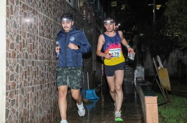 Tarihi çarşıda gece oryantiring heyecanı 