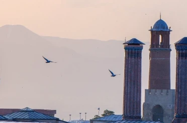 Tarihi "Erzurum Marşı"nın yeniden seslendirilmesine rekor beğeni geldi 