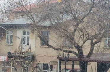Tarihi Harput’ta nisanda kar sürprizi 