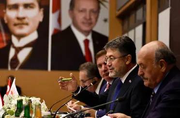 Tarım ve Orman Bakanı Yumaklı Erzincan’da çeşitli temaslarda bulundu