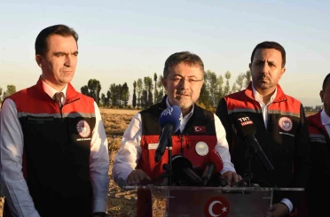 Tarım ve Orman Bakanı Yumaklı: "Geçen yıl 32,6 milyar dolar tarım ihracatı gerçekleştirdik" 