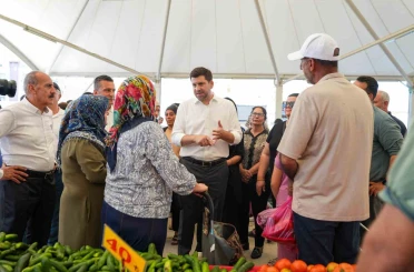 Tarsus’ta 4 yıldır atıl kalan semt pazarı yeniden hizmete açıldı 
