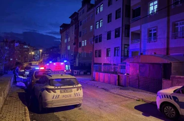 Tartıştığı erkek arkadaşını banyoda bıçaklayarak öldürdü 