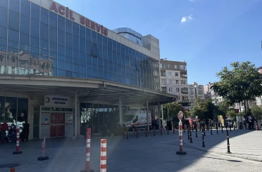 Tartıştığı kişiler tarafından bıçaklanan 18 yaşındaki genç hayatını kaybetti