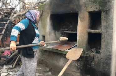 Taş fırından sofraya: Kızılca’nın 30 gün bayatlamayan ekmeği 