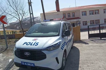 Tatvan’da okul çevrelerinde güvenlik önlemleri artırıldı 