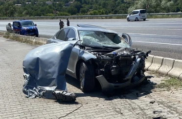 Tatvan’da zincirleme trafik kazasında 5 kişi yaralandı 