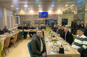 Tavşanlı’da ’Dereboyu’ muhtarlarıyla iftar sofrasında tarım mesaisi 