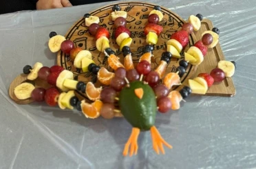 Tavşanlı’da minik ellerden sanat eseri meyve tabakları 