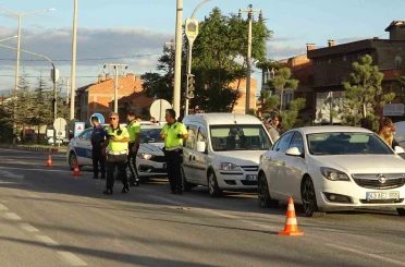 Tavşanlı’da motosikletin de karıştığı zincirleme trafik kazası 