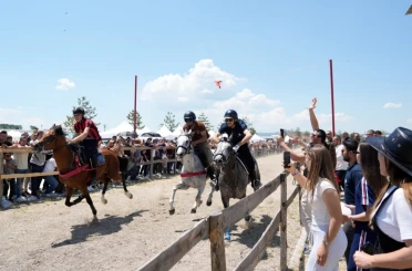 Tavşanlı’da Rahvan at yarışları nefes kesti 