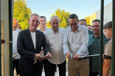 Tavşanlı’da yenilenen Moymul Spor Kulübü Kapalı Halı Sahası hizmete açıldı 