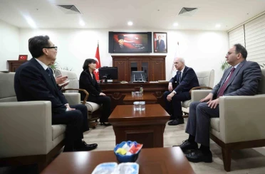 TBMM Başkanı Kurtulmuş, Koreli milletvekilini tedavi gördüğü hastanede ziyaret etti 