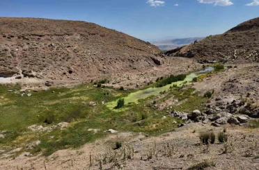 Tehlike arz eden baraj köylüleri tedirgin ediyor 