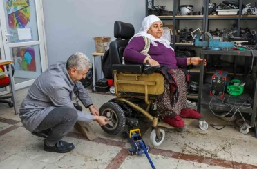 Tekerlekli sandalye tamir atölyesinde 600 engelliye ücretsiz hizmet 