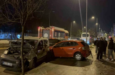 Tekirdağ’da 4 araç birbirine girdi 