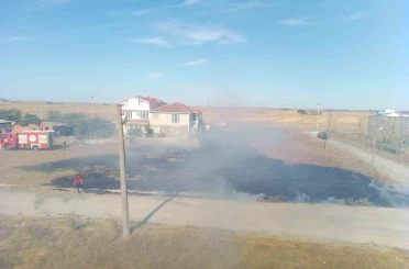 Tekirdağ’da otluk alanda yangın