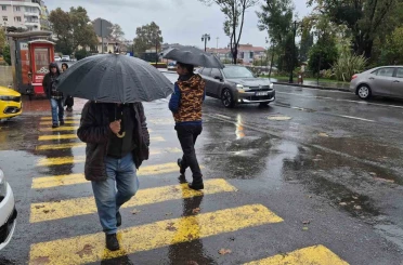 Tekirdağ’da sağanak yağış yüzleri güldürdü 