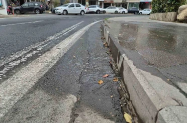 Tekirdağ’da su patlağı milli serveti caddeye akıttı: Tonlarca içme suyu heba oldu 