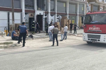 Tekstil atölyesinde çıkan yangın binaya yayılmadan kontrol altına alındı 