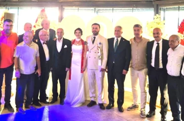 Terzioğlu ve Yurtsal ailelerinin mutlu günü 
