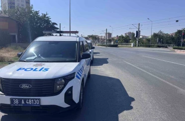 Ticari aracın çarptığı elektrikli bisiklet sürücüsü ağır yaralandı 