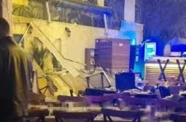 Tır traktöre bağlı tarım makinesine çarptı: 1 yaralı