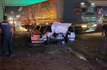 Tofaş, kağıt gibi ezildi: 1 ölü, 3 yaralı 