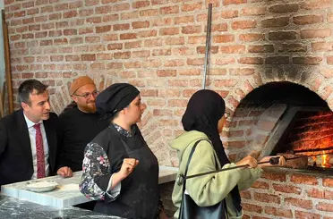 TOGÜ öğrencileri şehir ve kültür dersini tarihî mekânlarda işledi
