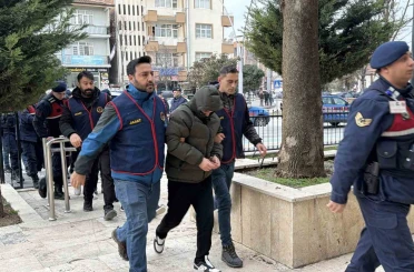 Tokat’ta 100 milyonluk yasa dışı bahis ve dolandırıcılık operasyonu: 16 gözaltı 
