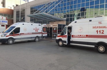 Tokat’ta 5 lise öğrencisi tavuk dürüm yedikten sonra hastanelik oldu 