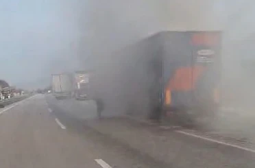 Tokat’ta tır sürücüsünün hızlı müdahalesi muhtemel faciayı önledi