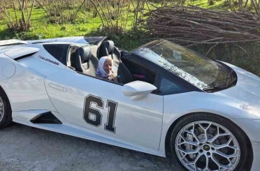 Trabzon’a Lamborghini ile geldi, köy yollarında ilgi odağı oldu 