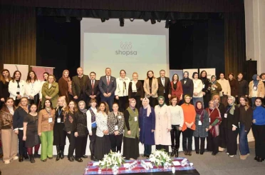 Trabzon’da kadın girişimcilere dijital pazarlama ve e-ticaret eğitimi verildi 