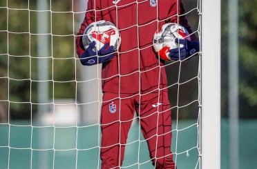 Trabzonspor’da Ernest Muçi’den 12 yıl sonra yeni seri 