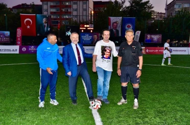 Trabzonspor’un efsaneleri Emir Yuşa için sahaya çıktı 