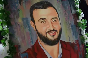 Trafik kazasında hayatını kaybeden Gazeteci Dursun Biran Yılmaz, evlilik yıl dönümünde toprağa verildi
