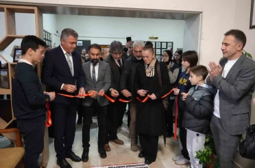 Trafik kazasında hayatını kaybeden öğrencinin adı okulundaki kütüphanede yaşatılacak 