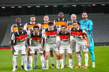 Trendyol Süper Lig: Fatih Karagümrük: 0 - RAMS Başakşehir: 0 (İlk yarı) 