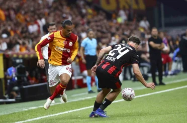 Trendyol Süper Lig: Galatasaray: 0 - Çorum FK: 0 (İlk yarı) 