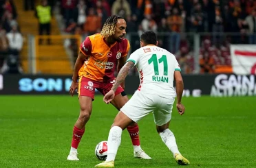 Trendyol Süper Lig: Galatasaray: 1 - Corendon Alanyaspor: 0 (İlk yarı) 