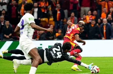 Trendyol Süper Lig: Galatasaray: 2 - Eyüpspor: 0 (İlk yarı) 