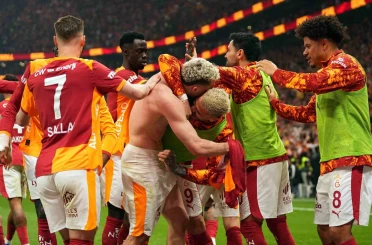 Trendyol Süper Lig: Galatasaray: 3 - Fenerbahçe: 0 (Maç sonucu) 